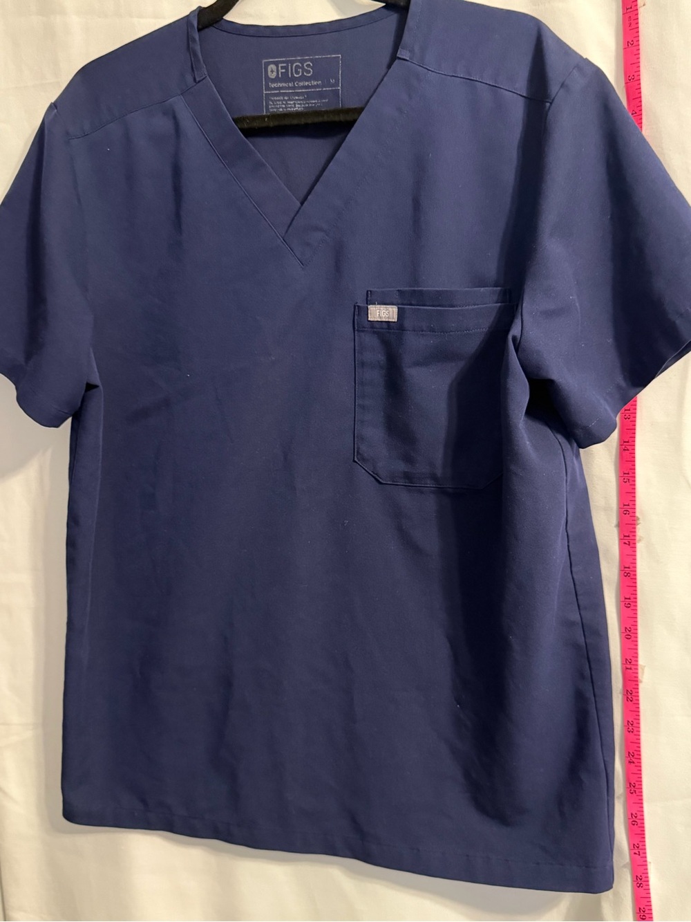 V Neck SZ Med Blue Figs Top Double Pockets